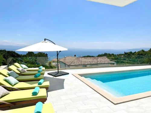 Villa Marta - Accommodation - Opatija