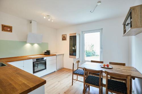 مطبخ, Ferienwohnung zum Steingarten in Krun