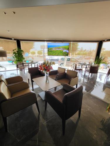 Restaurant, Tanger App Hotel in Bni Makada