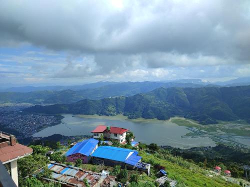 Sarangkot Hotel New Galaxy