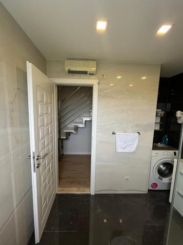 Luxury apartment Alexandar - image 4