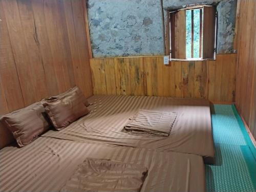 Trieu Hoan homestay in Dam Thuy