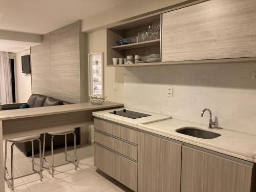 Studio Apartment with Sea View image 6