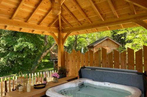 Gîte romantique avec jacuzzi privatif