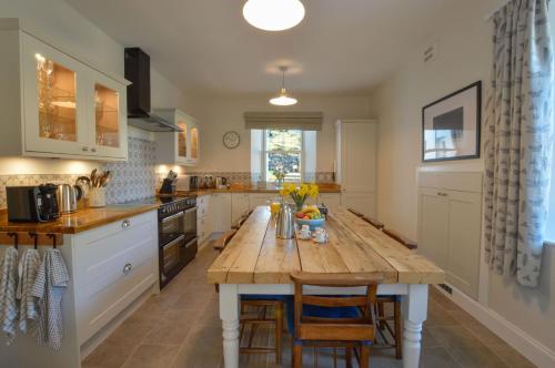 ทัศนียภาพภายนอกโรงแรม, Achalic Farm House in เลแรกส์