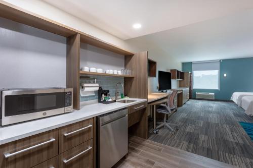 2 bedrooms, 2 beds