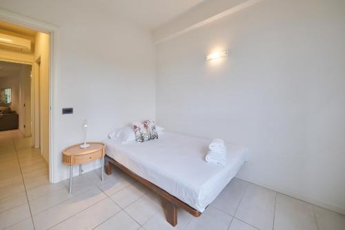 Front Lake Apartment Bardolino - image 2