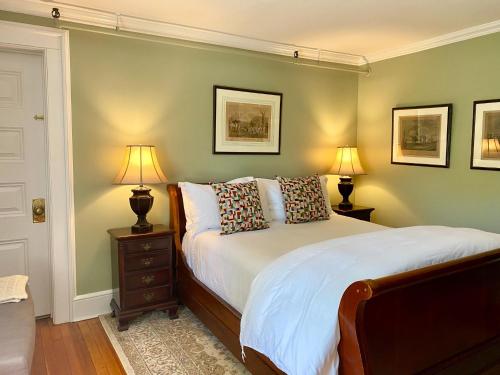 Copper Beech Inn in Ivoryton, USA