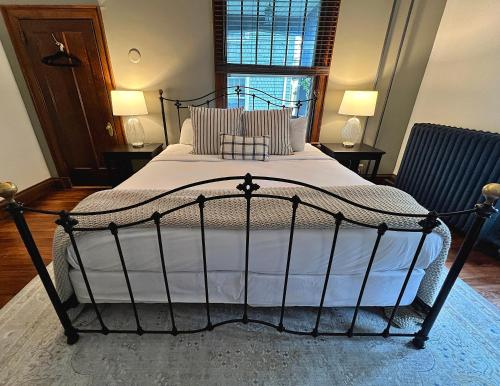 Hearthside Inn - image 7