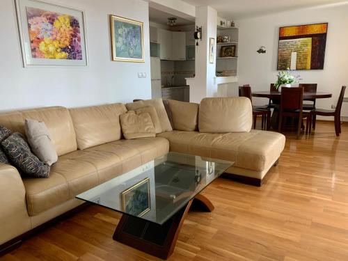 Golden Apartment Petrovac