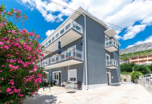 Apartments Diora Dugi Rat