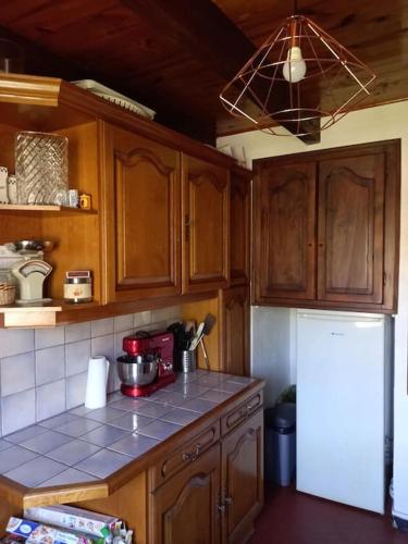 Maison avec magnifique vue, Gorges du Tarn et Gorges de la Jonte in 佩雷洛