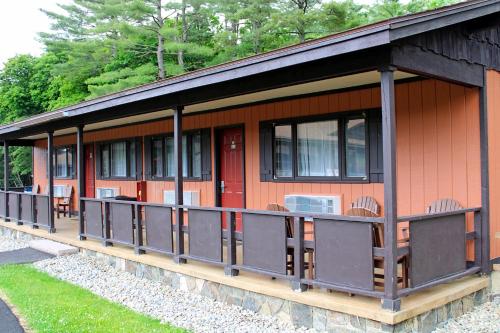 Dunham's Bay Resort - image 10