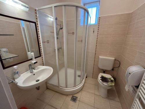 Örömvölgy Vendégház - image 11