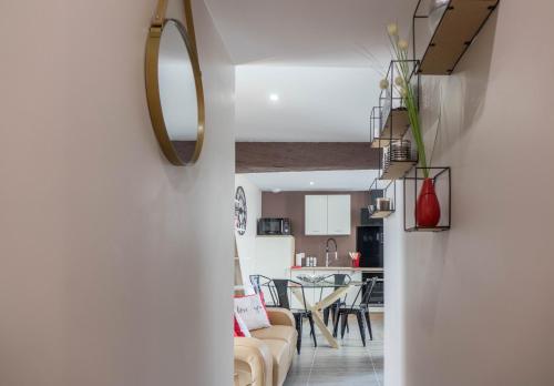 Le Dionysien *** (petite maison avec terrasse) in Chateauneuf-sur-Loire