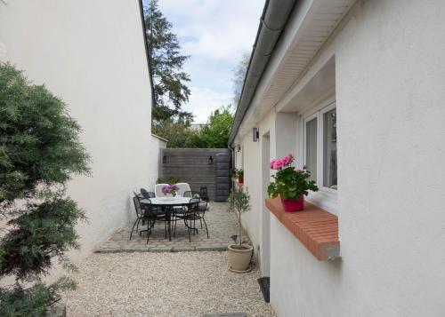 Le Dionysien *** (petite maison avec terrasse) in Chateauneuf-sur-Loire