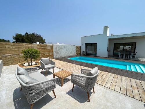 Cairnvillas Villa Essencia C45 - Luxury Villa with Private Pool near Beach