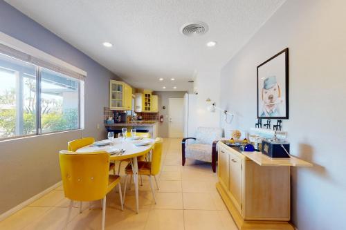 Casa Gracia Permit #48142 in Palm Springs, USA
