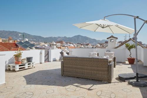 City Center Penthouse with Solarium 2 minutes from the Beach