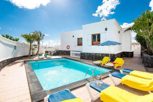 Villa Ramos Dos – khách sạn tại Costa Calero