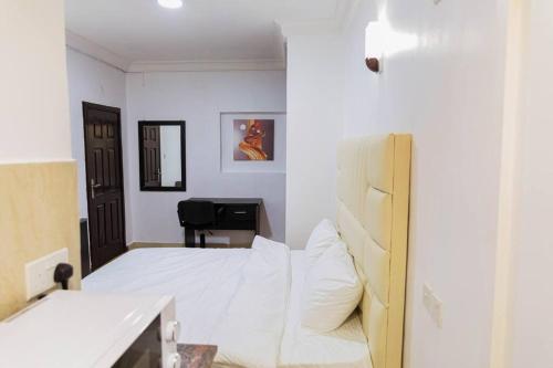 Studio apartment in Lekki Phase 1