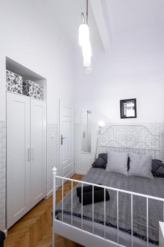 ClickTheFlat Warsaw Philharmonic Apart Rooms, Warsaw