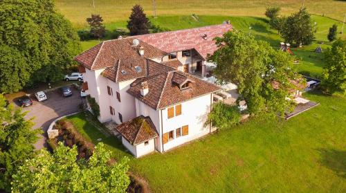  Nogherazza - La Locanda, Pension in Belluno bei Pieve dʼAlpago