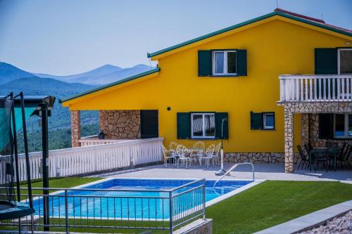 Luxury villa Cvita - Accommodation - Radošić