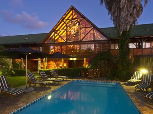 Úszómedence, Knysna Log-Inn Hotel - 3 & 4 Star in Knysna Központ