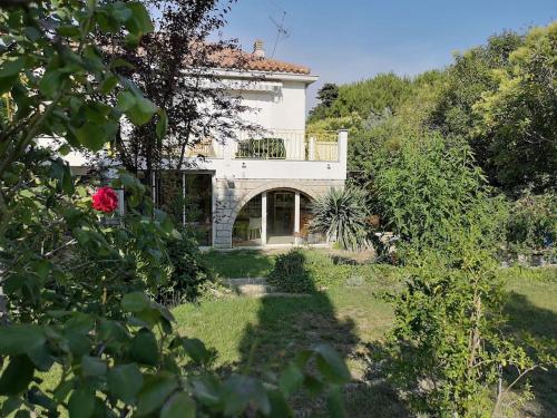 Villa calme grand jardin bord de mer. Parking, Marseille (Foto 7)