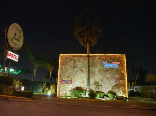Motel Venecia in Momoxpan, Mexico
