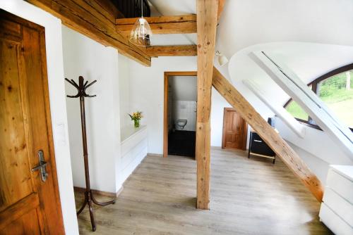 Fara Rejštejn (Fara Rejstejn) in เรชเตย์น