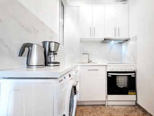 Super Paradise Apartments - image 5