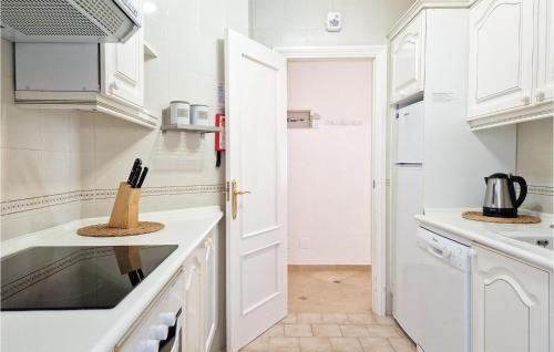Two-Bedroom Apartment in Mijas - image 2