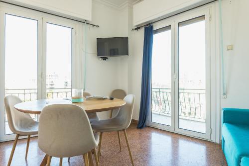 Super Paradise Apartments - image 13