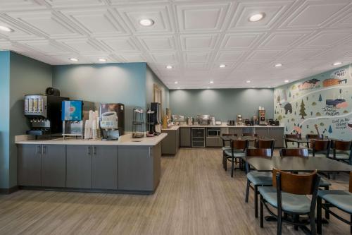 SureStay Plus Hotel by Best Western Sevierville in Sevierville, USA