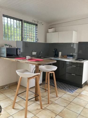 Kitchen, T2 Ti Joe Au cœur de Guadeloupe in Lamentin
