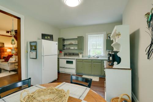 Historic Home on Farm, 15 Mi to Williamsport! in Garden View (PA)