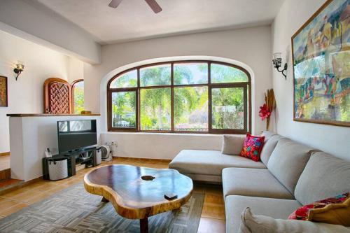 Quinta Delfin - 3BR Family Villa with Private Pool in Golden Zone in Bucerías, Mexico