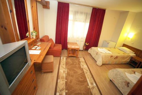 Family Hotel Bansko Sofia - image 11