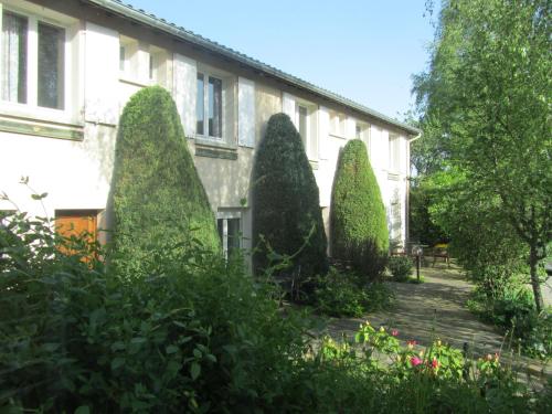 Auberge de l'Arzon - Hotel - Chomelix