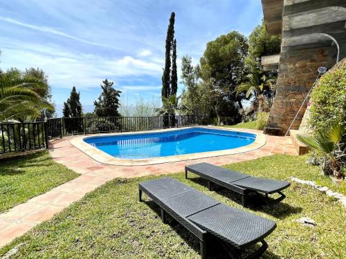 Villa in Salobrena with Sea Views - 수영장
