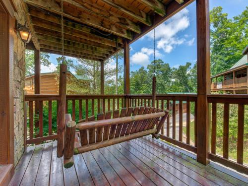 Trail’s End 2 Bedrooms Hot Tub Jetted Tub Gas Fireplace Sleeps 8 - image 11