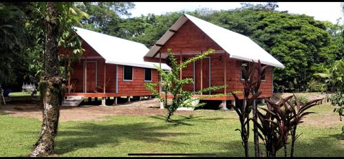 Cabinas Tortuguero Sports Fishing