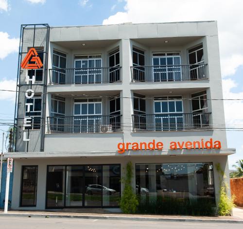 . Grande Avenida Hotel
