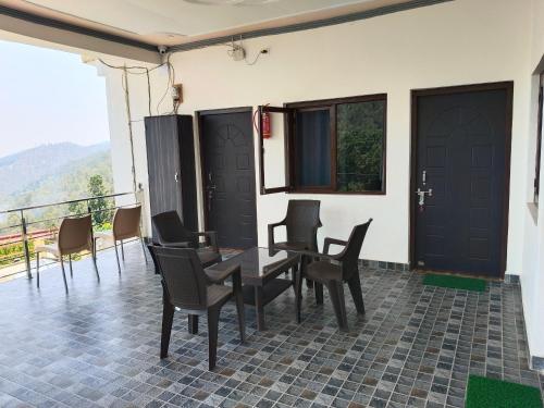 บริการและสิ่งอำนวยความสะดวก, Himalive Homestay in เคาซานิ