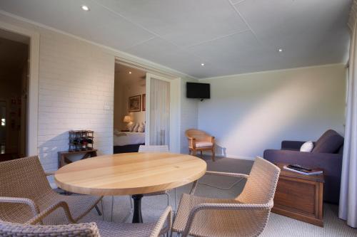 Book the Homestead Suite - Pinot Homestead Suite - Pinot