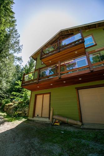 Chateau Shawnigan 2BD in West Shawn Lake - Accommodation - Shawnigan Lake