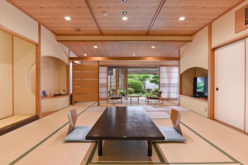 Triple Room with Private External Bathroom