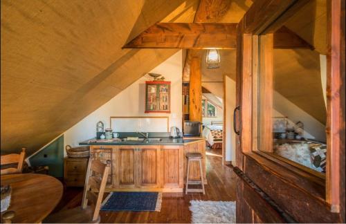 Magical Loft - Homewood Forest Retreat in أليكساندرا